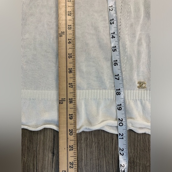 CHANEL Vintage White cc Logo Knit Blouse Top Size 40‎ EU NWT - Picture 8 of 16